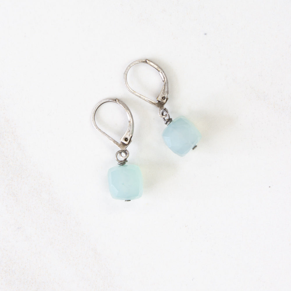 Facted cube drop earrings