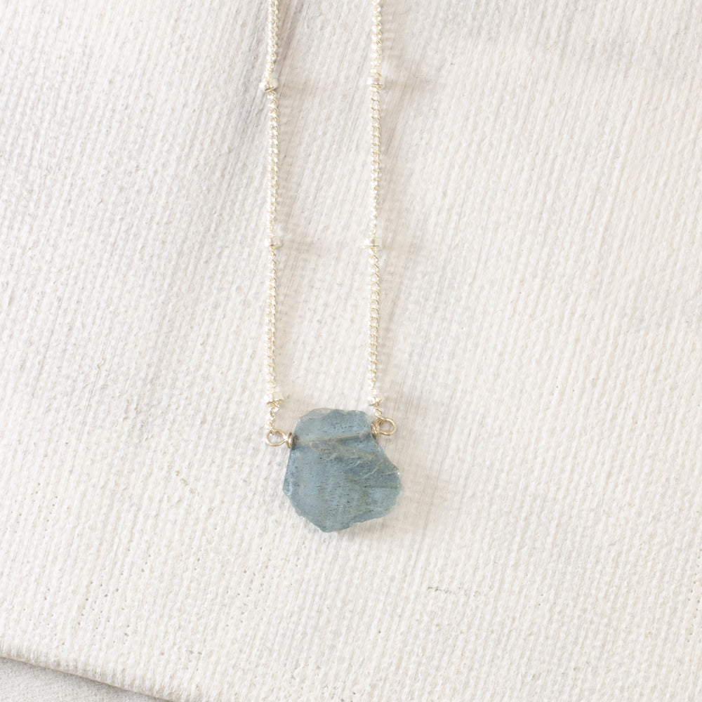 Moss Aquamarine slice necklace